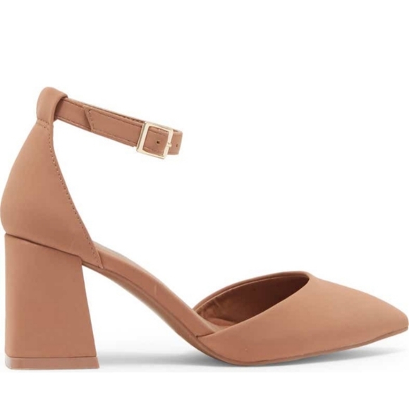 Pumps - Picture 3 of 5